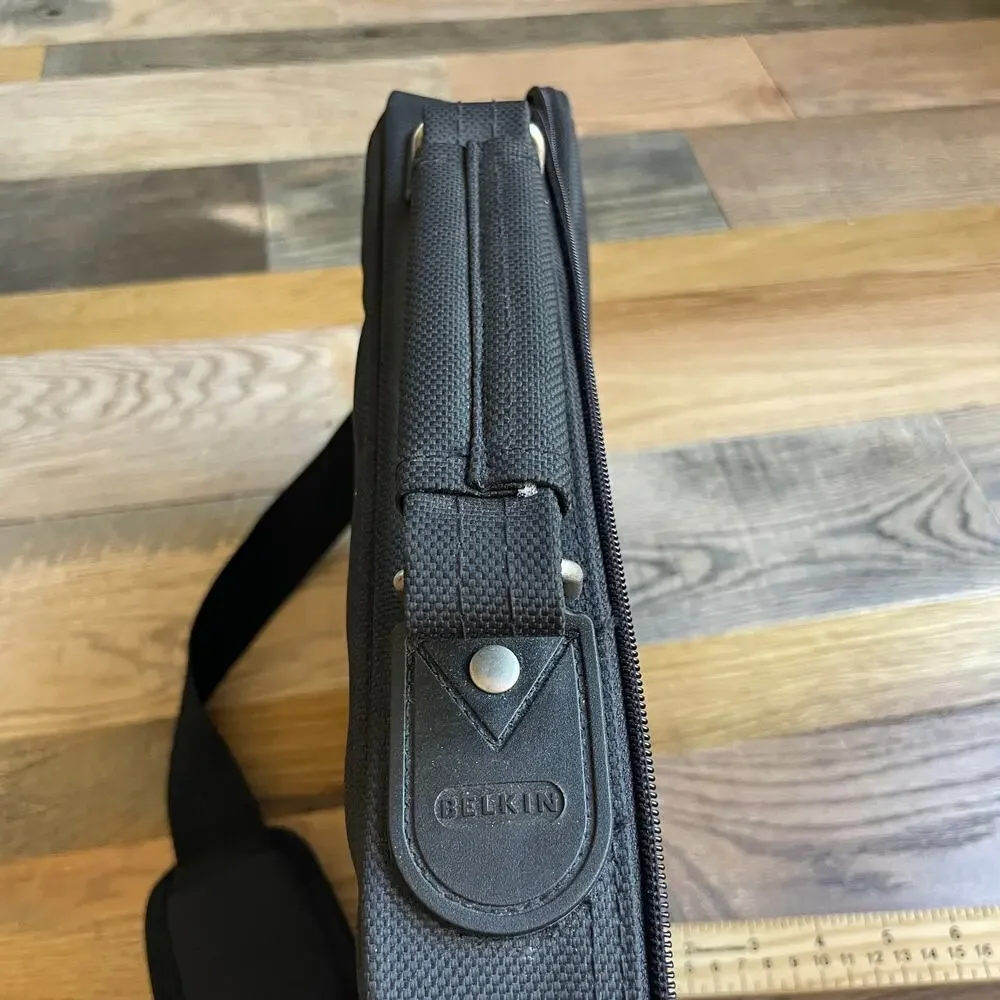 Belkin Black Padded Laptop Computer Briefcase Shoulder Messenger Bag